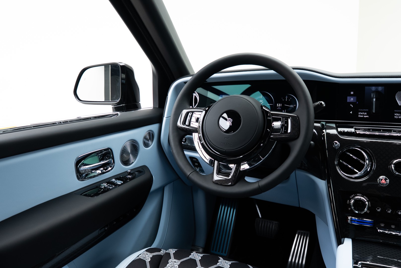 2026 ROLLS ROYCE CULLINAN | BALCK BADGE | GCC | DEALER WARRANTY SERVICE